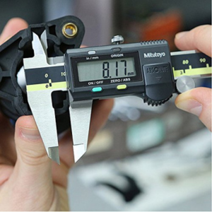 Mitutoyo 500-196-30 Digimatic Digital Caliper, 6-Inch Range, Without Data Output